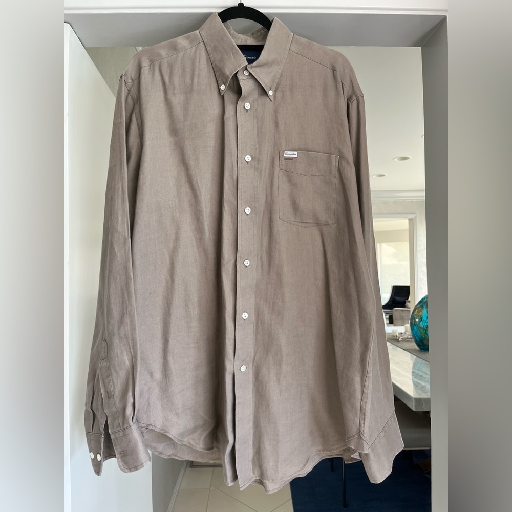 Men’s tan button down